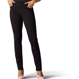 Women's Sculpting Fit Slim Leg Pull-On Jean